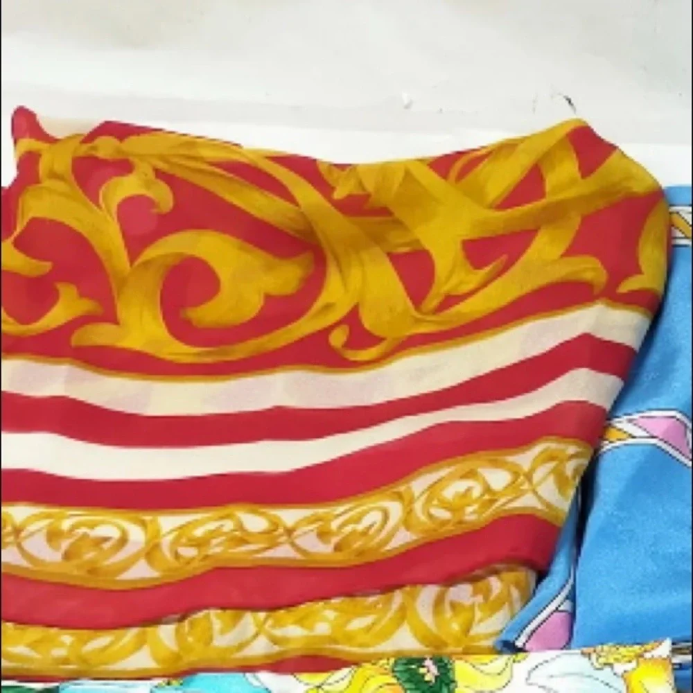 Stunning Christian Dior Vintage scarf‎ silk